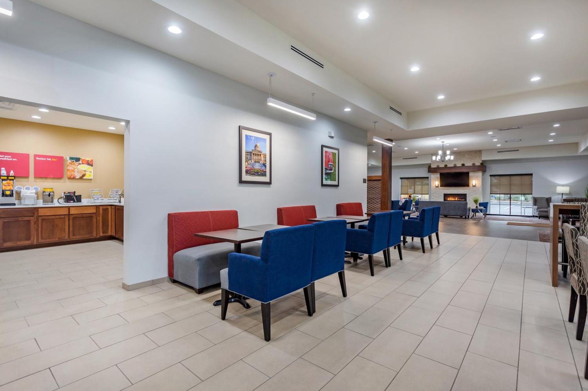 Comfort Suites Боулинг Грин Экстерьер фото
